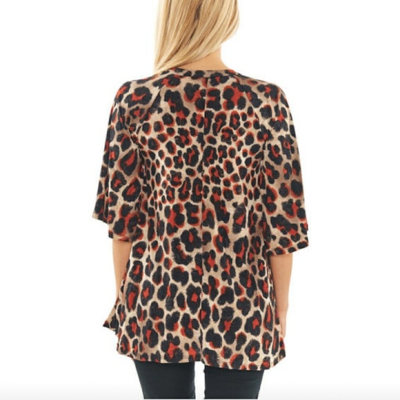 🌻 Animal Print 3/4 sleeve 🌻 - Picture 4 of 7